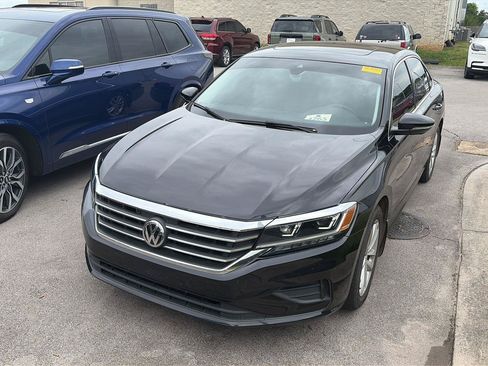 Used 2020 Volkswagen Passat 2.0T SE FWD image 1