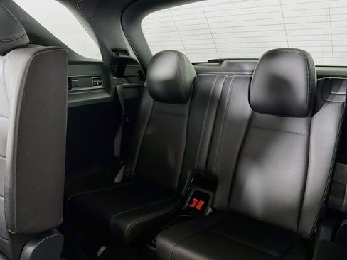 Certified 2023 Mercedes-Benz GLE 350 w/ 3rd Row Seat Package image 10