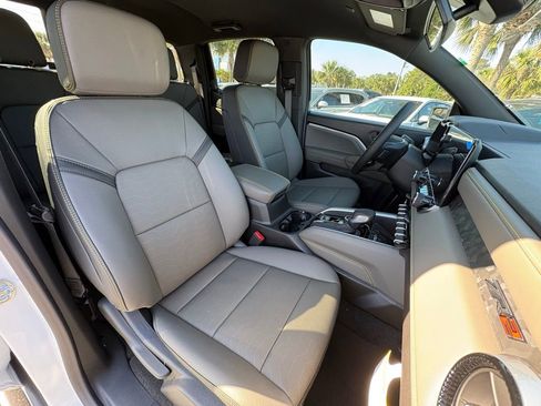 New 2026 Chevrolet Colorado ZR2 AWD/4WD image 28