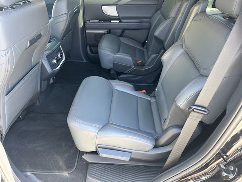 New 2025 Ford Expedition Active image 19