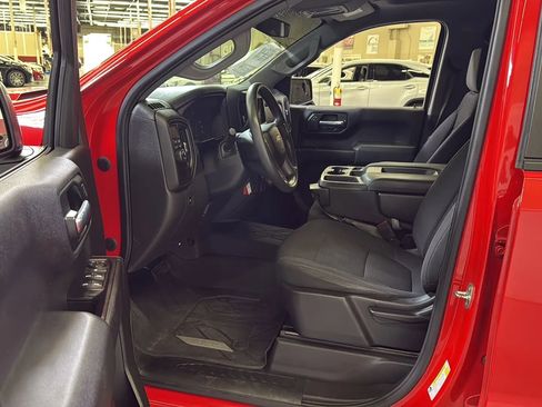 Used 2020 Chevrolet Silverado 1500 Custom w/ Custom Value Package image 14