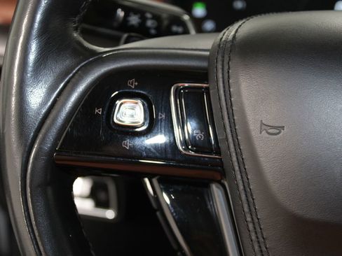 Used 2022 Lincoln Aviator Reserve w/ Equipment Group 201A image 40