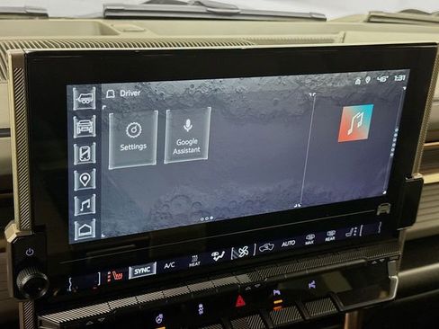 Used 2025 GMC Hummer EV 2X image 17