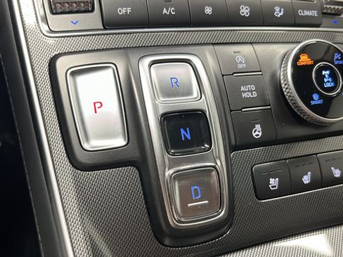 Used 2023 Hyundai Santa Fe Limited AWD/4WD image 19