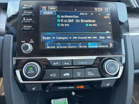 Used 2019 Honda Civic EX-L image 9