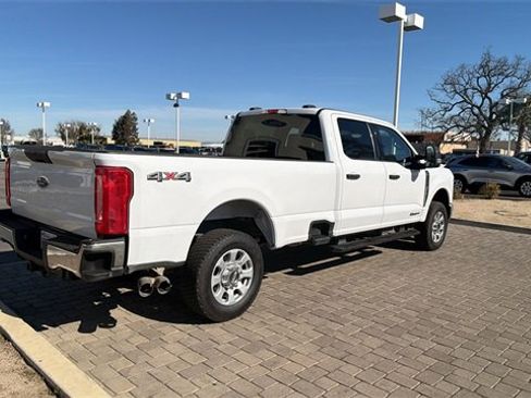 Used 2024 Ford F250 XLT image 3