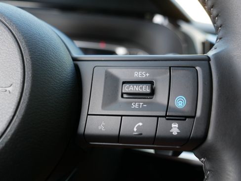 Certified 2025 Nissan Pathfinder SV w/ SV Premium Package AWD/4WD image 29