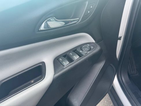 Used 2020 Chevrolet Equinox LT AWD/4WD image 15