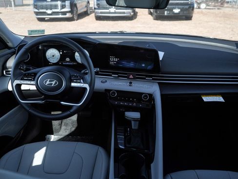 New 2026 Hyundai Elantra Limited image 11