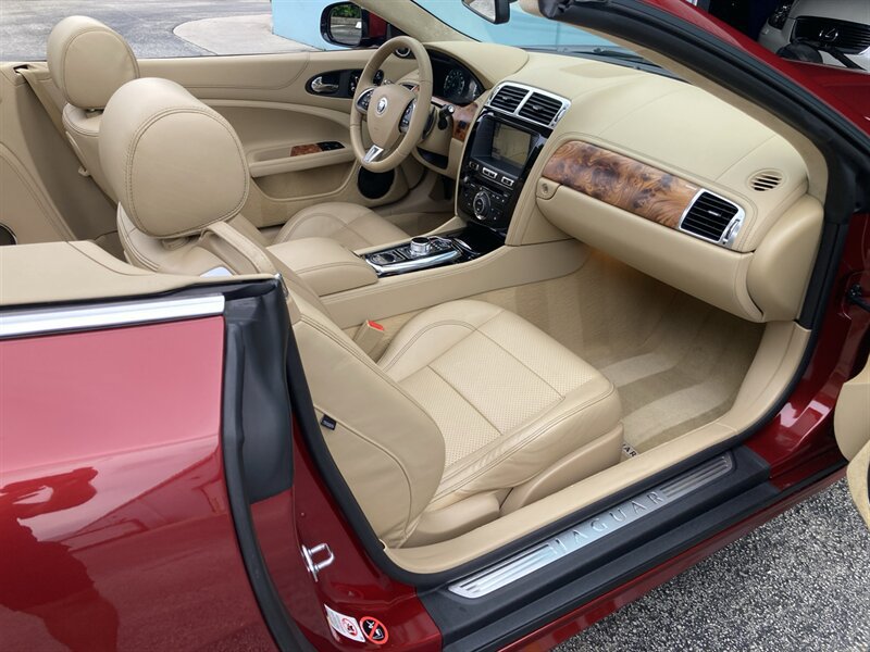 Used 2012 Jaguar XK Convertible RWD image 17