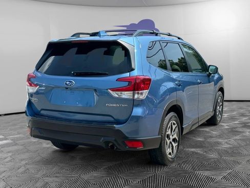 Used 2021 Subaru Forester Premium AWD/4WD image 3