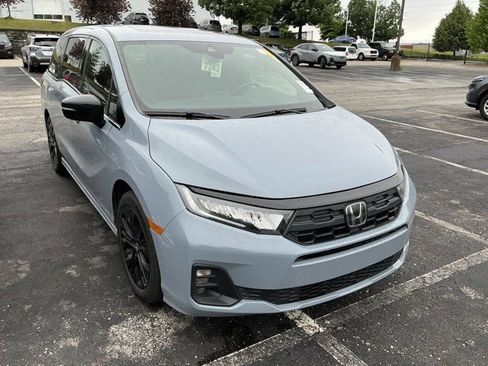 Used 2025 Honda Odyssey Sport-L image 3