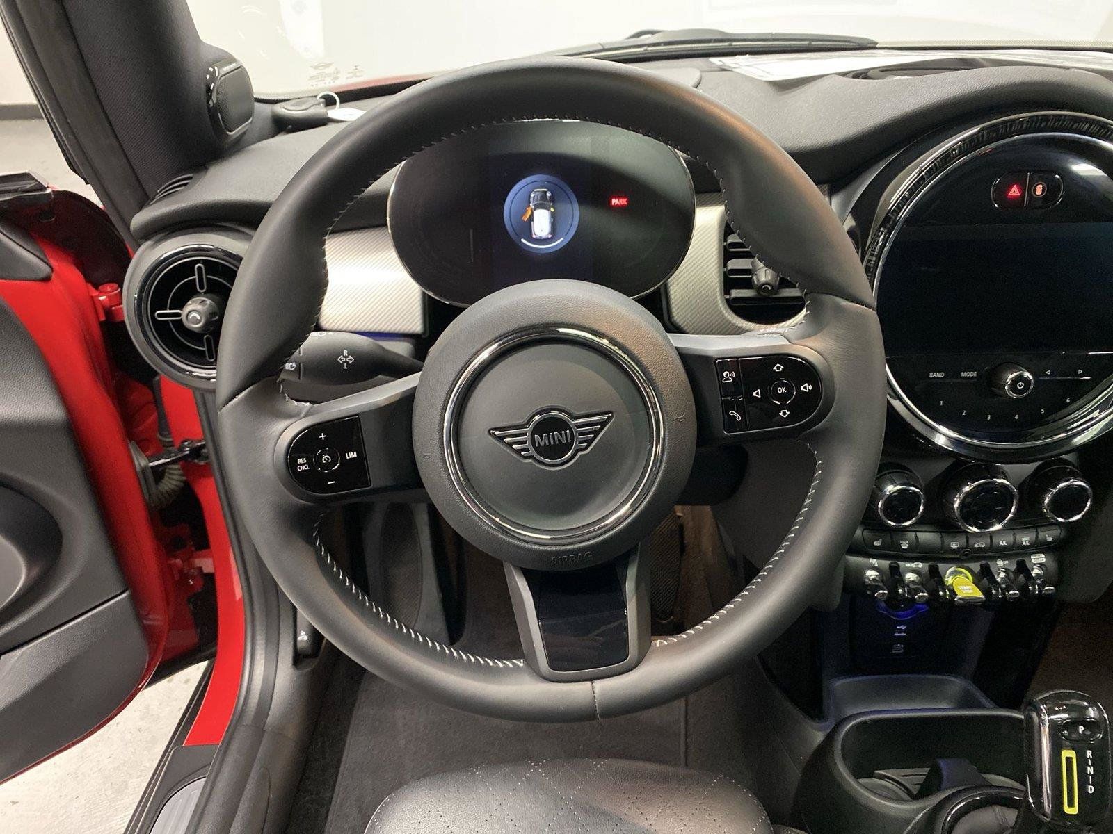 Used 2023 MINI Cooper SE FWD image 15