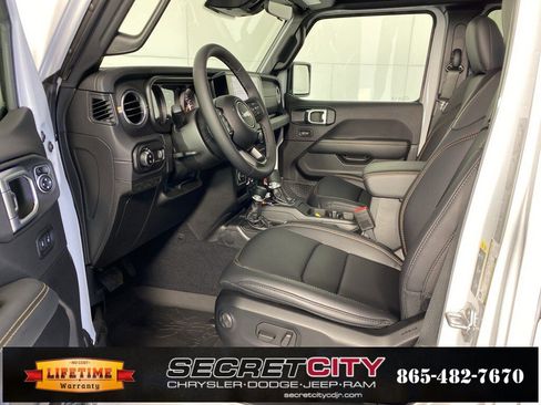 New 2026 Jeep Gladiator Sport image 11