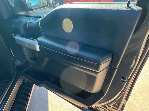 Used 2020 Ford F150 Lariat image 19