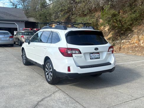 Used 2015 Subaru Outback 2.5i Limited w/ Protection Package #1 AWD/4WD image 5
