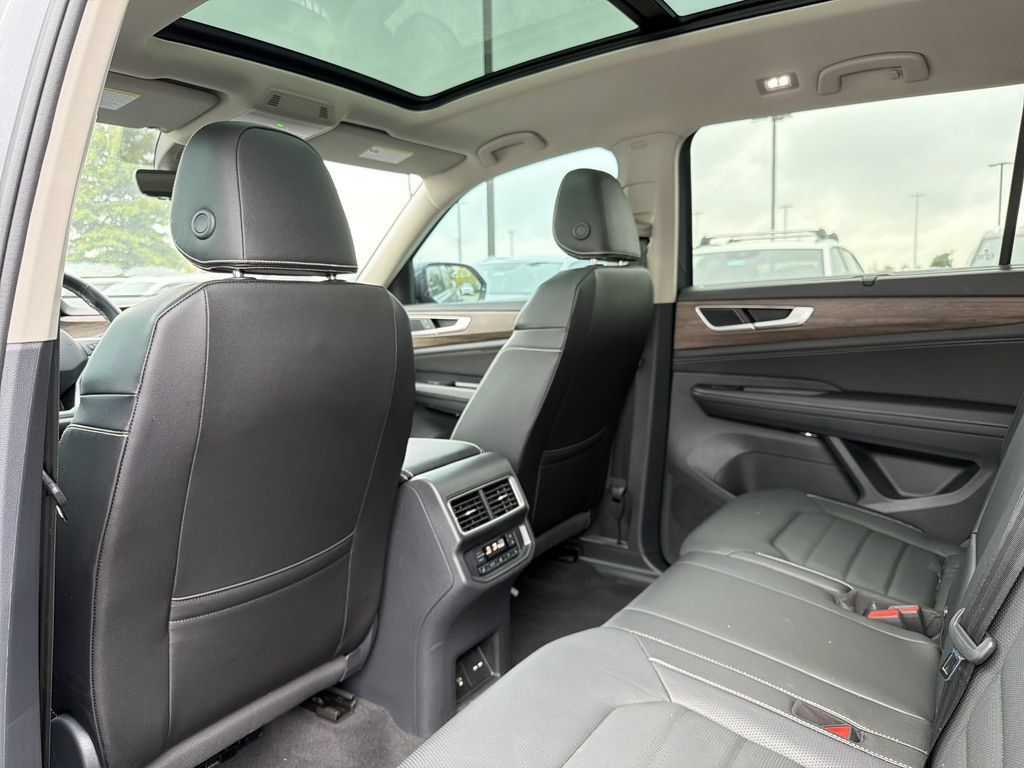 New 2025 Volkswagen Atlas SEL AWD/4WD image 12