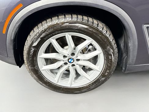 Used 2020 BMW X5 xDrive40i w/ Parking Assistance Package AWD/4WD image 38