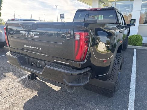 Used 2026 GMC Sierra 3500 Denali Ultimate AWD/4WD image 5
