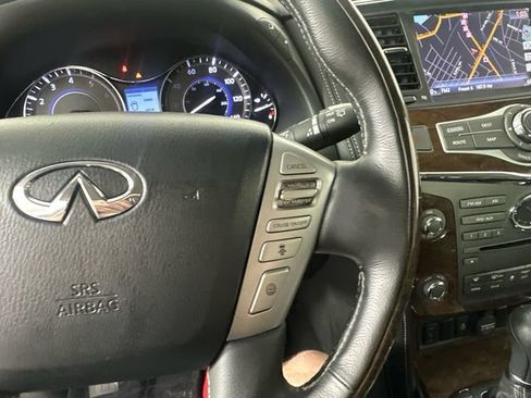 Used 2017 INFINITI QX80 4WD w/ Driver Assistance Package image 15