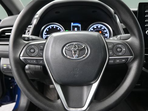 Used 2023 Toyota Camry LE w/ Convenience Package FWD image 11
