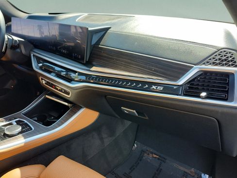 Certified 2024 BMW X5 xDrive50e w/ M Sport Package image 19