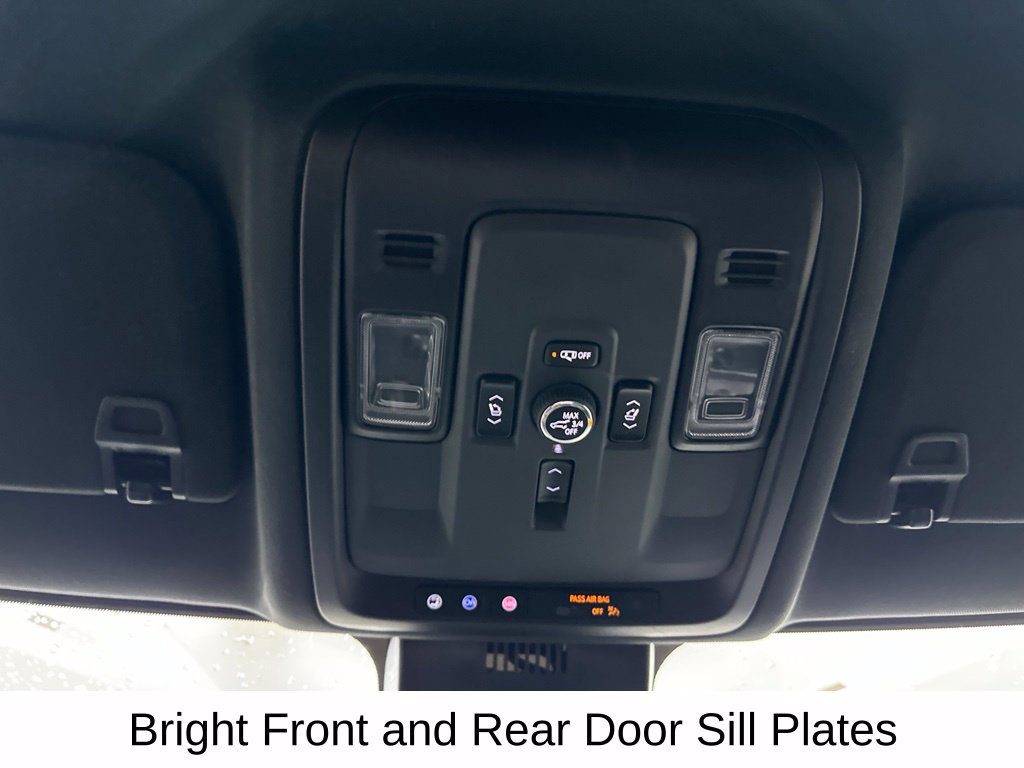 Used 2025 Chevrolet Suburban Premier AWD/4WD image 51