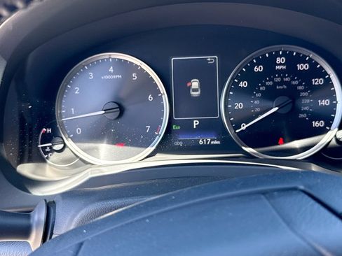 Used 2025 Lexus IS 350 F Sport RWD image 15