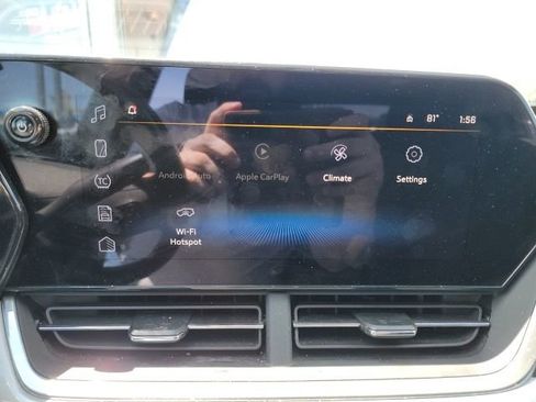 Used 2024 Chevrolet Trax LT w/ Driver Confidence Package FWD image 14