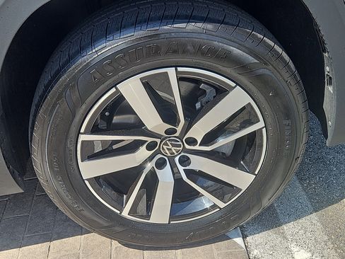 Certified 2023 Volkswagen Atlas SE AWD/4WD image 28