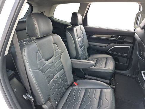 Used 2022 Kia Telluride SX w/ SX Prestige Package image 29