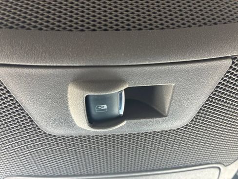 Used 2018 Ford F150 XLT w/ Equipment Group 302A Luxury AWD/4WD image 16