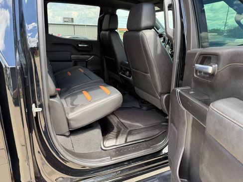 Used 2021 GMC Sierra 1500 AT4 w/ Technology Package AWD/4WD image 12