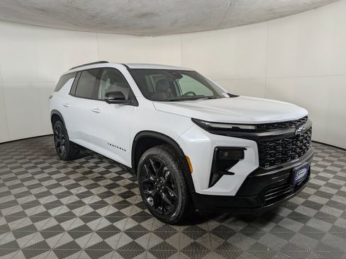 New 2026 Chevrolet Traverse RS image 5