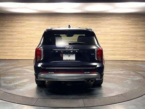 Used 2023 Hyundai Palisade Calligraphy image 18