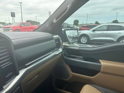 Used 2022 Ford F150 Lariat RWD image 18