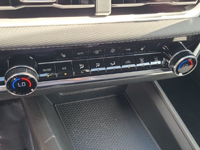 New 2027 Chevrolet Equinox LT w/ Convenience Package II FWD image 32