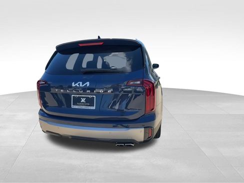 New 2025 Kia Telluride S image 8