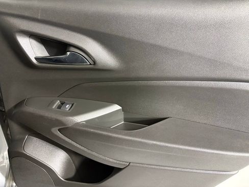 Used 2024 Chevrolet Trax LT image 18