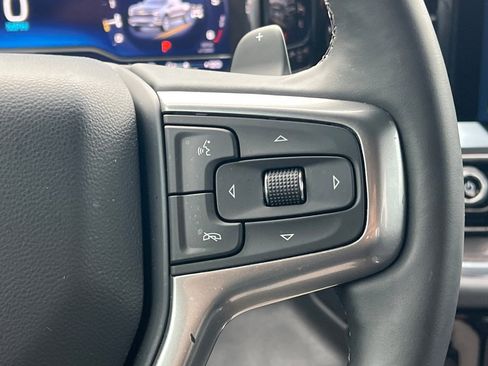 Certified 2025 Chevrolet Silverado 1500 LTZ image 38