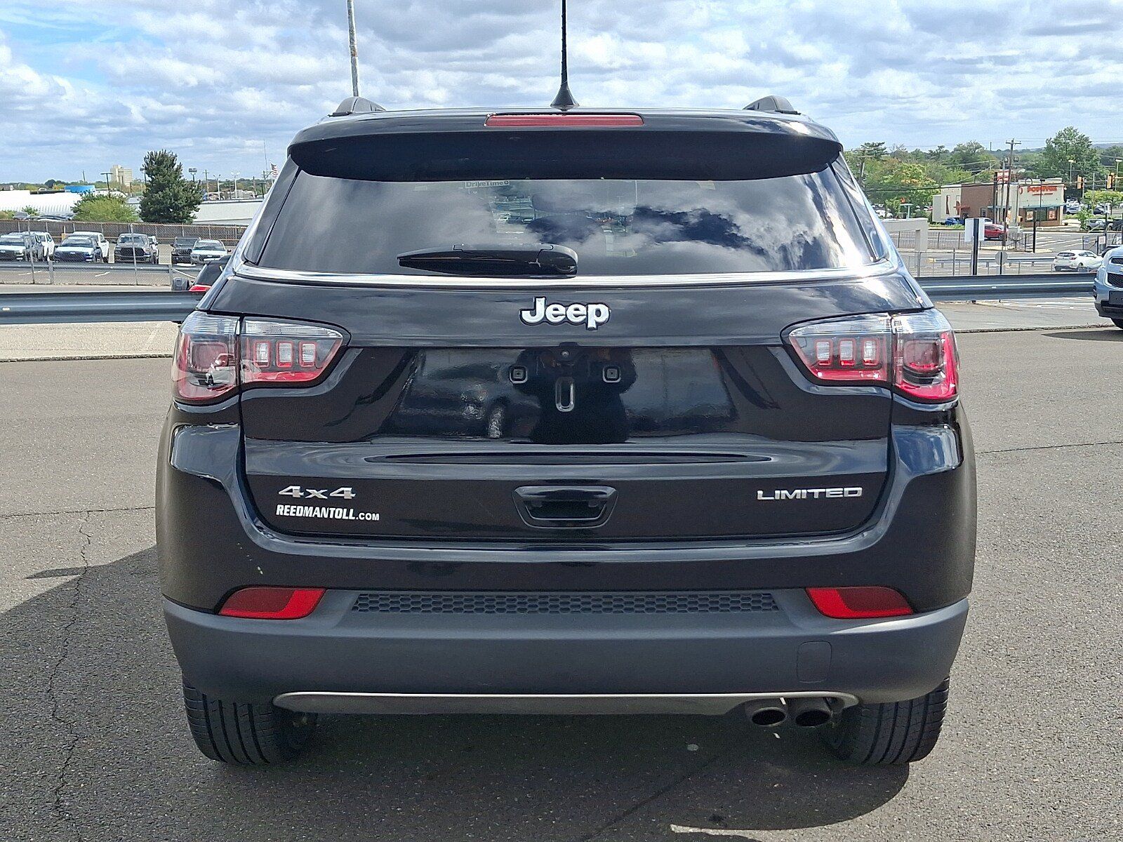 Certified 2022 Jeep Compass Limited w/ Sun and Sound Group AWD/4WD image 5