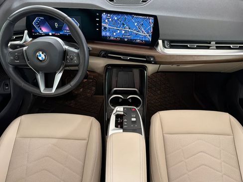 Used 2023 BMW X1 xDrive28i w/ Convenience Package AWD/4WD image 3