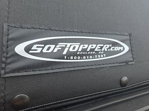 Used 2023 GMC Canyon AT4X image 13