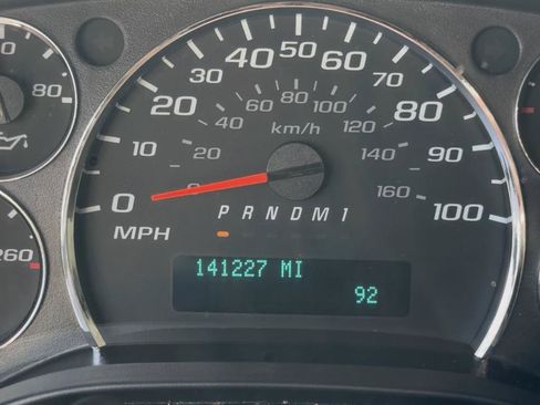 Used 2020 Chevrolet Express 3500 w/ Power Convenience Package RWD image 21