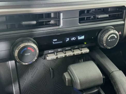 Certified 2026 Toyota 4Runner SR5 AWD/4WD image 17