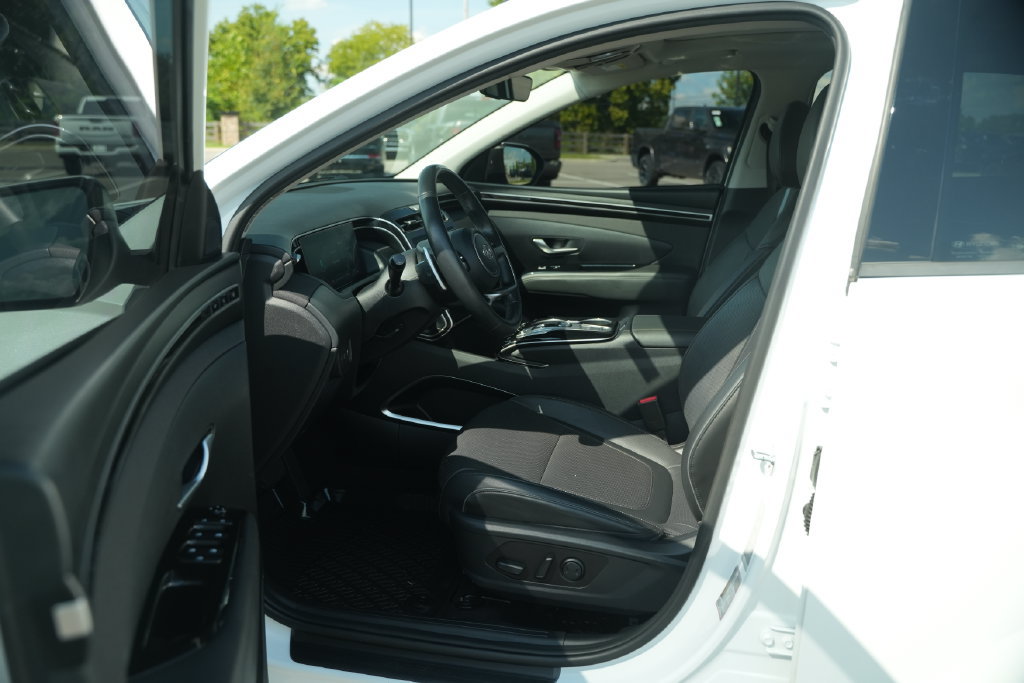 Used 2022 Hyundai Tucson Limited AWD/4WD image 15