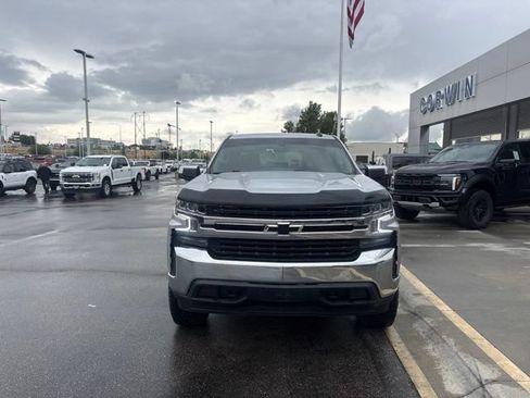 Used 2021 Chevrolet Silverado 1500 LT AWD/4WD image 2