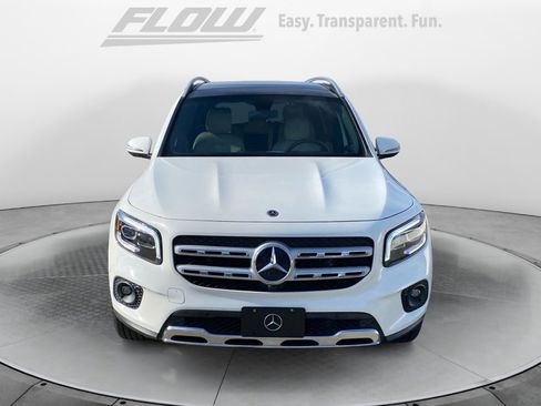 Used 2022 Mercedes-Benz GLB 250 4MATIC image 3