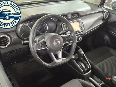 Used 2021 Nissan Versa S FWD image 10