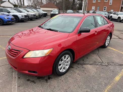 Used 2008 Toyota Camry XLE image 1
